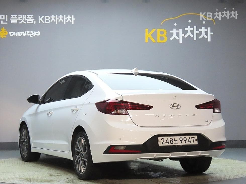 Hyundai The New (facelift) Avante (Elantra) ADSmartstream G1.6 Smart초이스 - 4