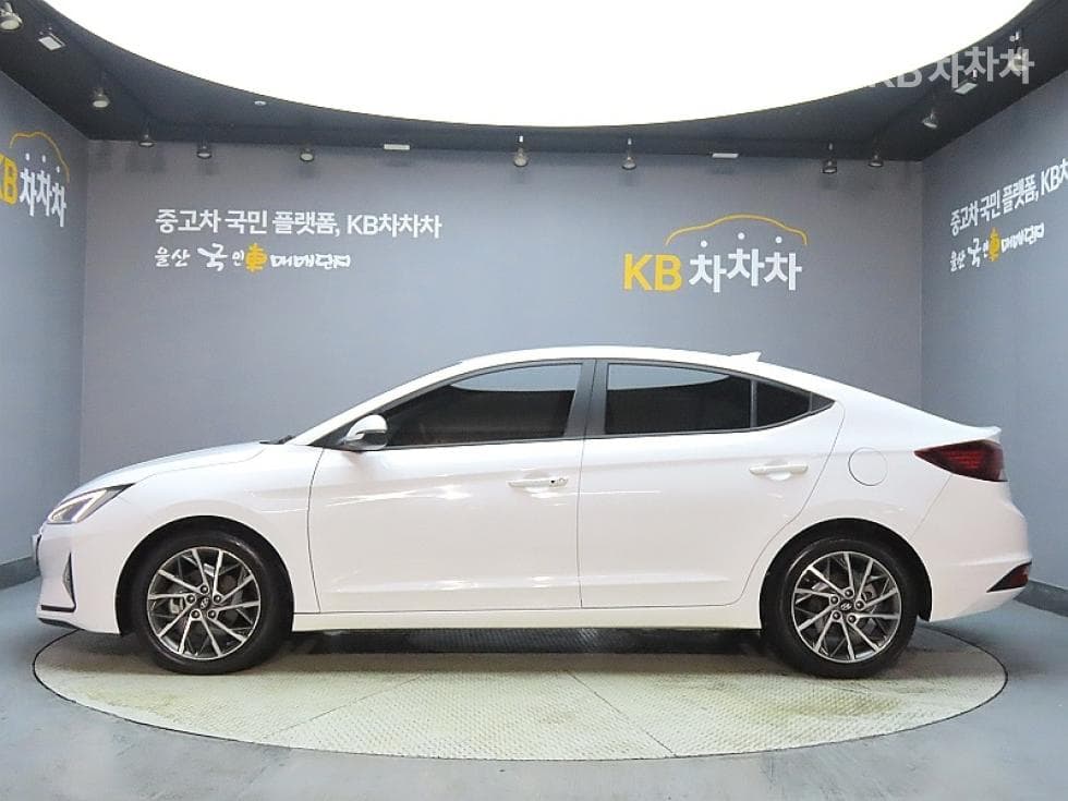 Hyundai The New (facelift) Avante (Elantra) ADSmartstream G1.6 Smart초이스 - 5