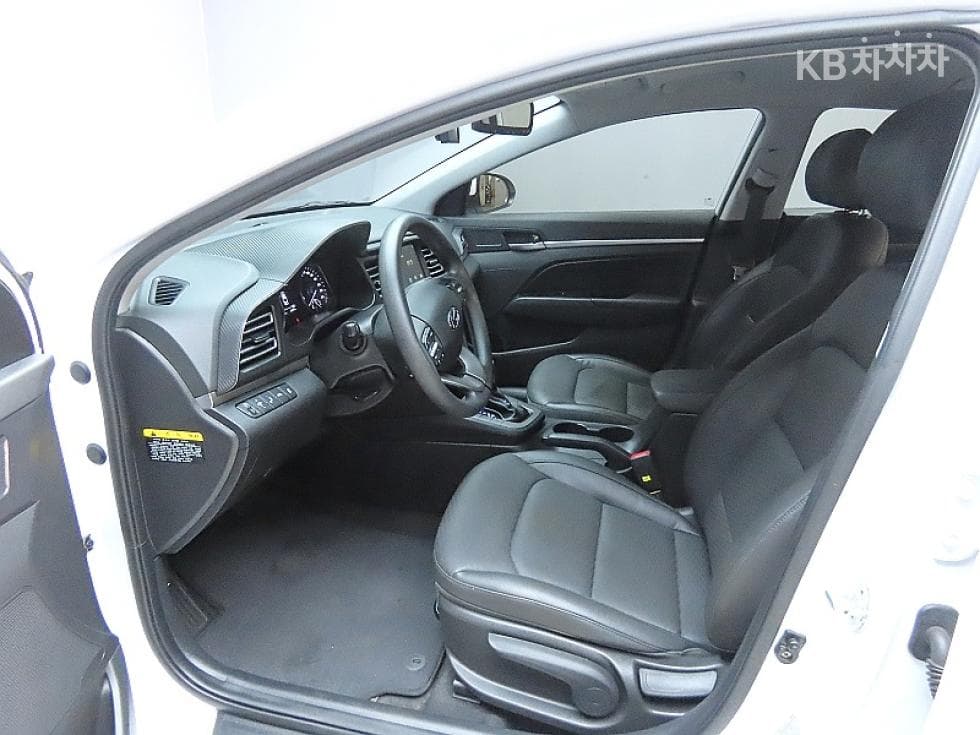 Hyundai The New (facelift) Avante (Elantra) ADSmartstream G1.6 Smart초이스 - 10