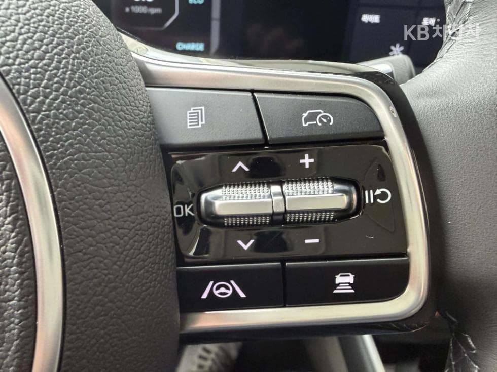 Kia The New (facelift) Carnival Hybrid 4th generation1.6 HEV 9-seater Gravity - 12