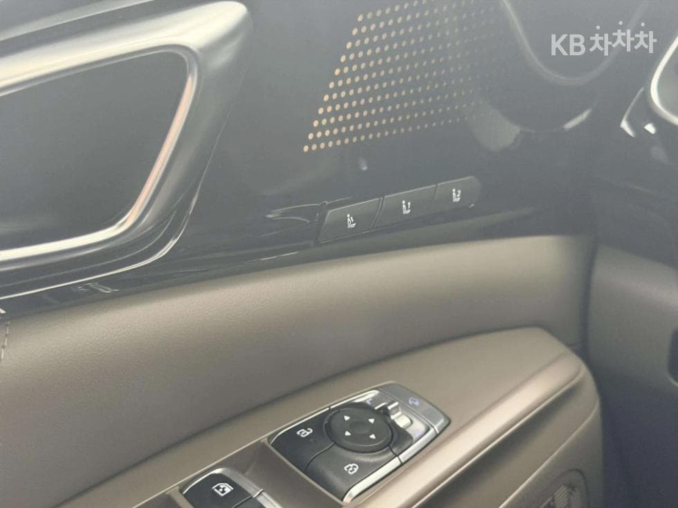Kia The New (facelift) Carnival Hybrid 4th generation1.6 HEV 9-seater Gravity - 19