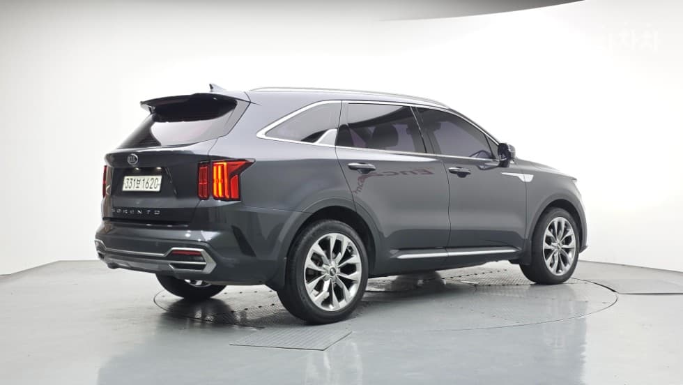Киа Sorento 4-то поколение2.2 Дизел 2WD Престиж - 2