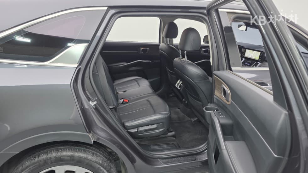 Киа Sorento 4-то поколение2.2 Дизел 2WD Престиж - 11