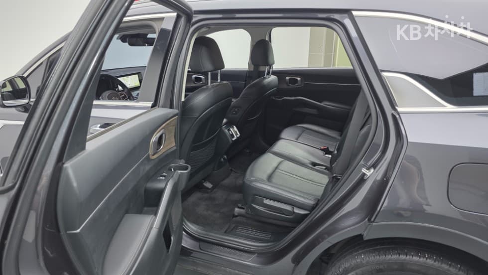 Киа Sorento 4-то поколение2.2 Дизел 2WD Престиж - 17