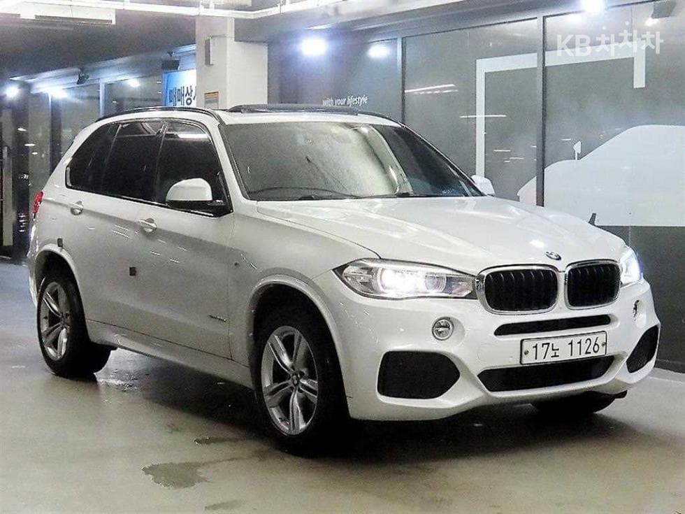 BMW X5 (F15) xDrive 30d M Sport - Image 1