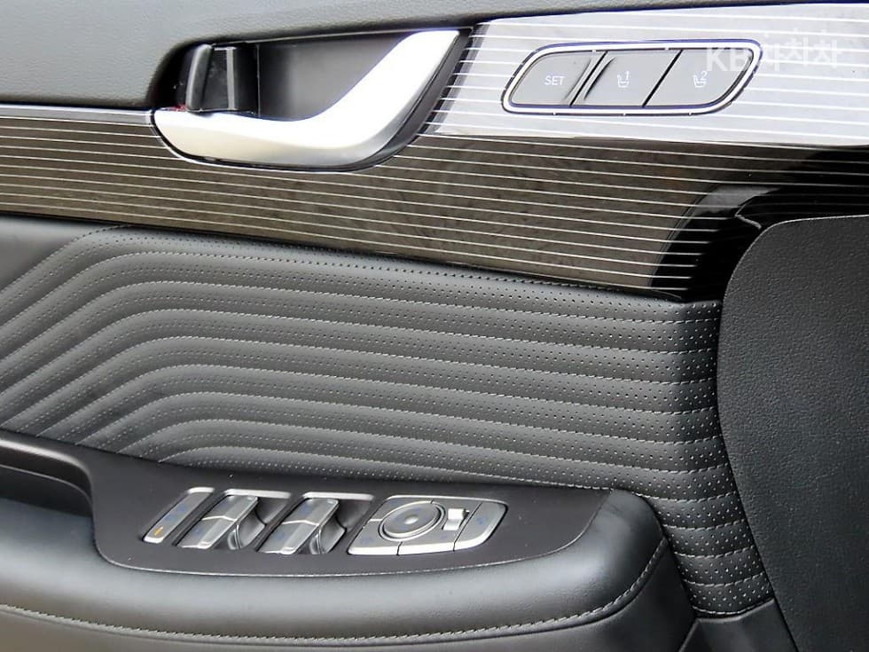 Hyundai The New (facelift) Palisade3.8 Gasoline 2WD Calligraphy 블랙에디션 - 12