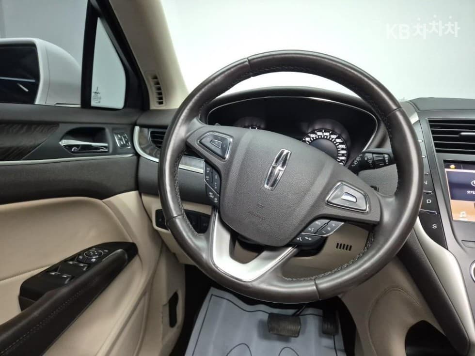 링컨 MKC2.0 AWD 리저브 - 9