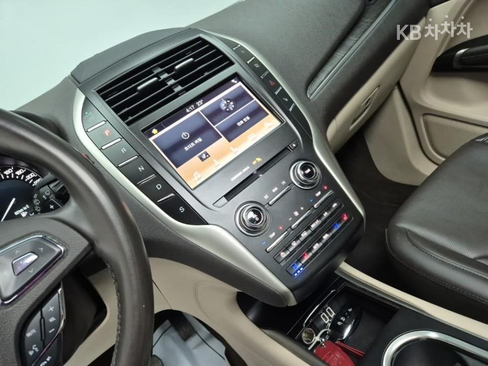 링컨 MKC2.0 AWD 리저브 - 10
