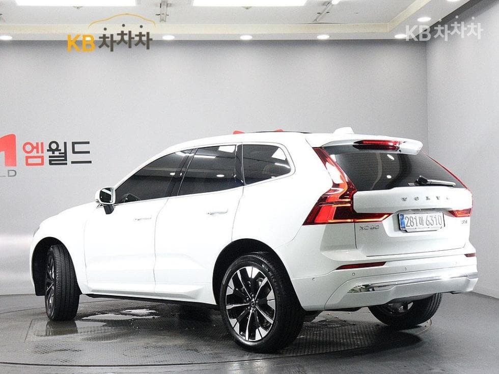 Volvo XC60 Second generationB5 Ultimate Bright - 3