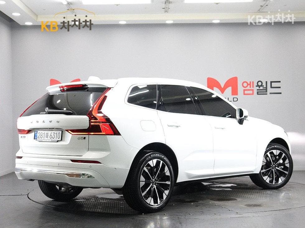 Volvo XC60 Second generationB5 Ultimate Bright - 4