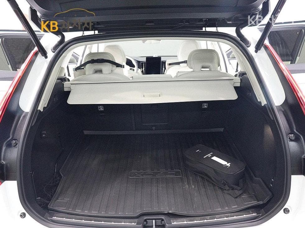 Volvo XC60 Second generationB5 Ultimate Bright - 5