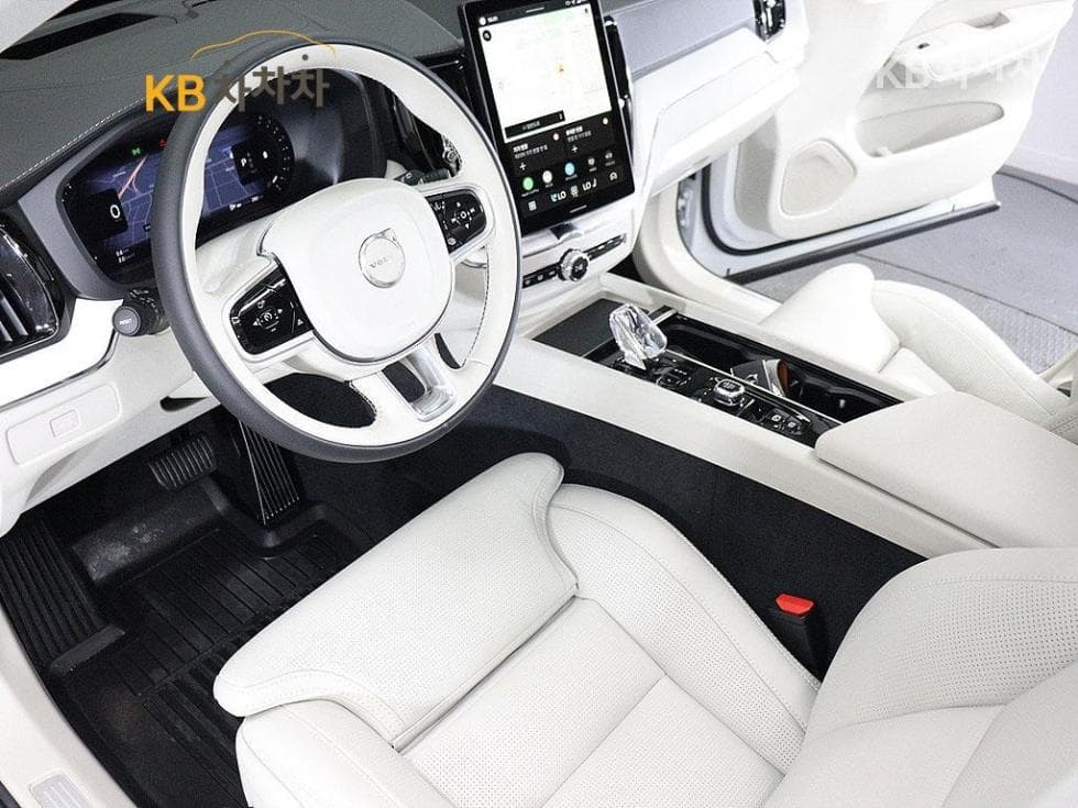 Volvo XC60 Second generationB5 Ultimate Bright - 17