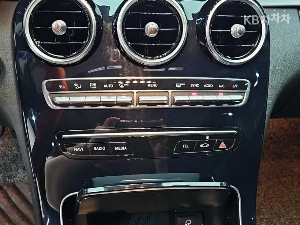 Mercedes-Benz The New (facelift) C-ClassC200 Avantgarde W205 - 10