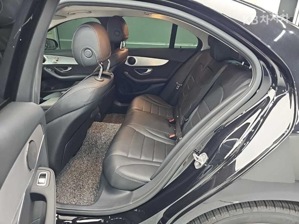 Mercedes-Benz The New (facelift) C-ClassC200 Avantgarde W205 - 12