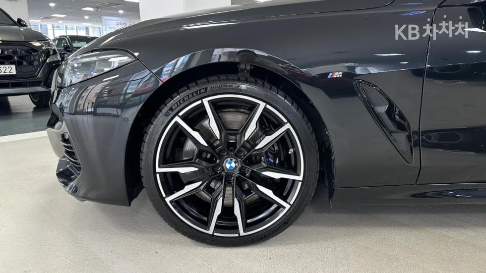 BMW 8시리즈 (G15)M850i xDrive Gran Coupe M Performance - 5