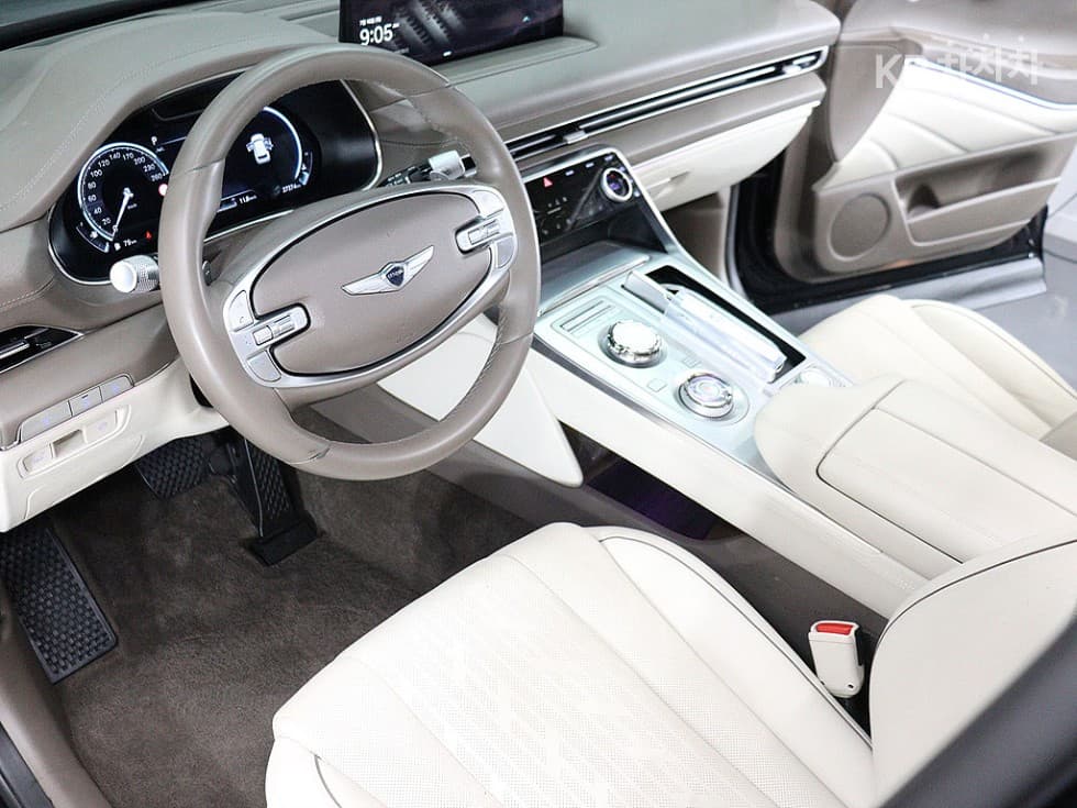 Genesis GV802.5 Turbo Gasoline AWD - 15