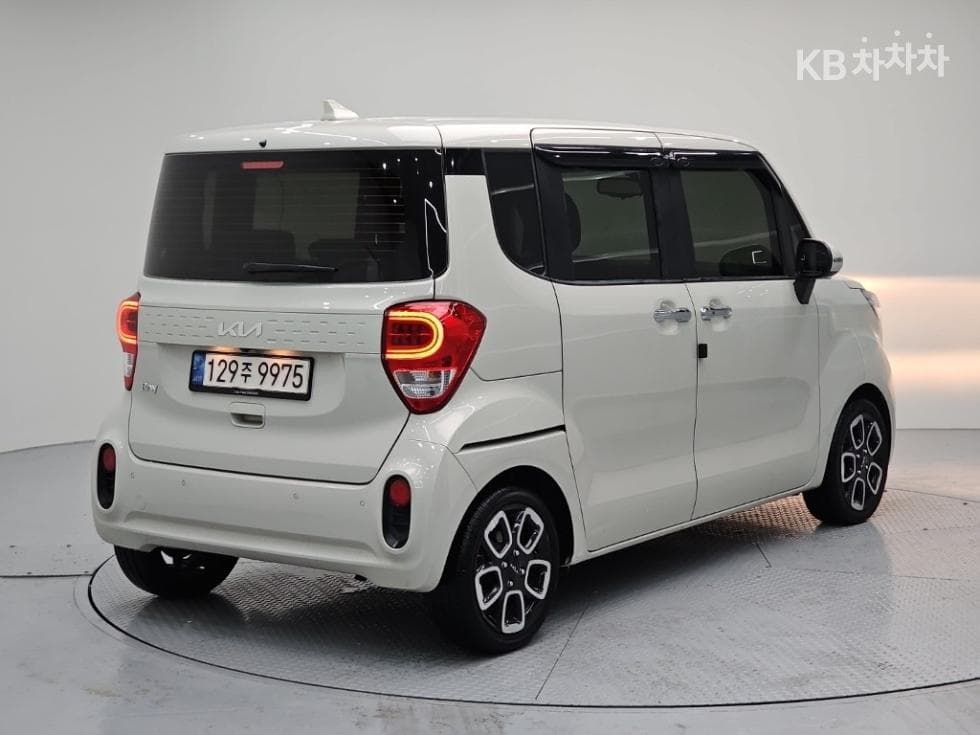 Kia The New (facelift) Ray (van)1.0 Gasoline Signature - 4