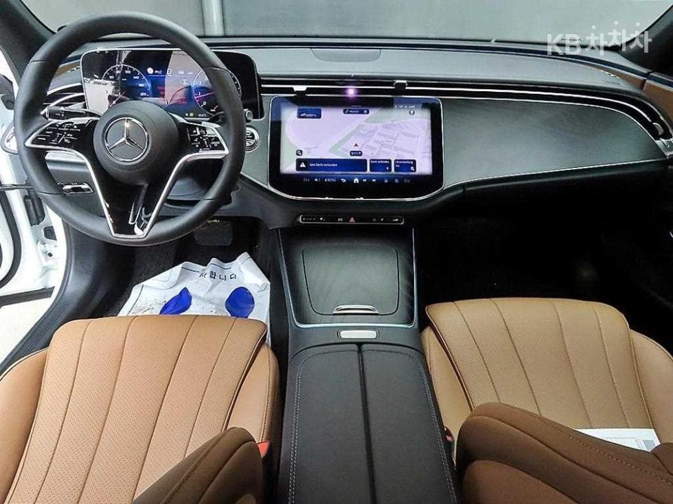 Mercedes-Benz E-클래스 (W214)E200 Avantgrade - 7