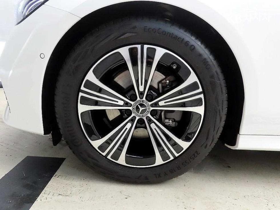 Mercedes-Benz E-클래스 (W214)E200 Avantgrade - 20