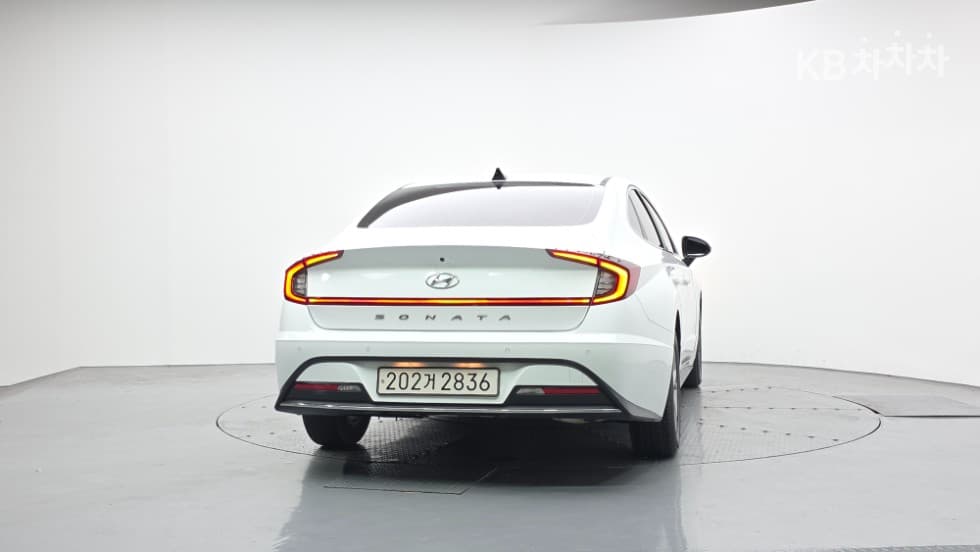 Hyundai Sonata (DN8)2.0 LPG Rental car Style - 4