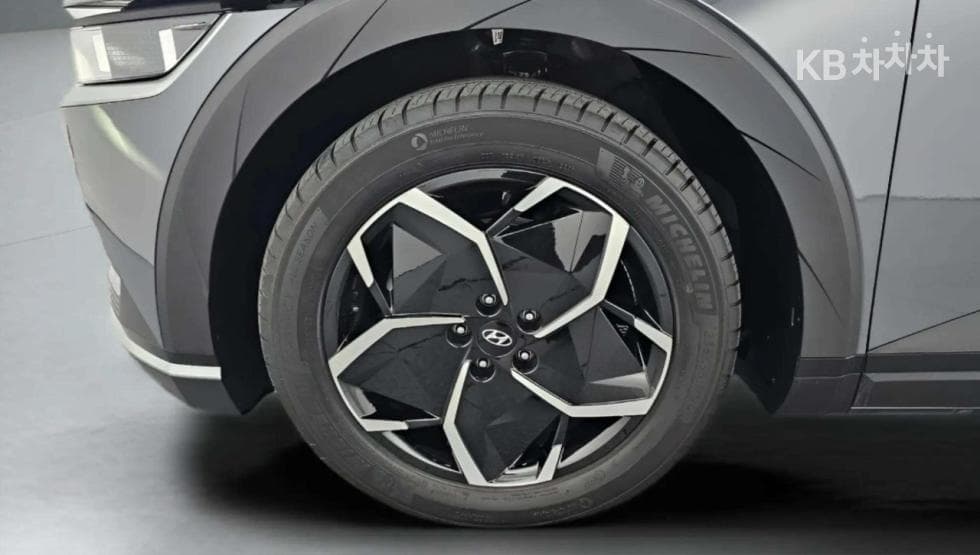 Хюндай IONIQ 5Long Range AWD Exclusive - 5