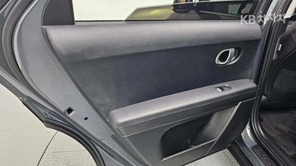 Хюндай IONIQ 5Long Range AWD Exclusive - 12