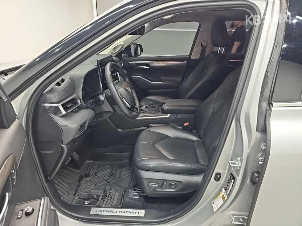Toyota 하이랜더(UX70)2.5 HEV Limited - 11