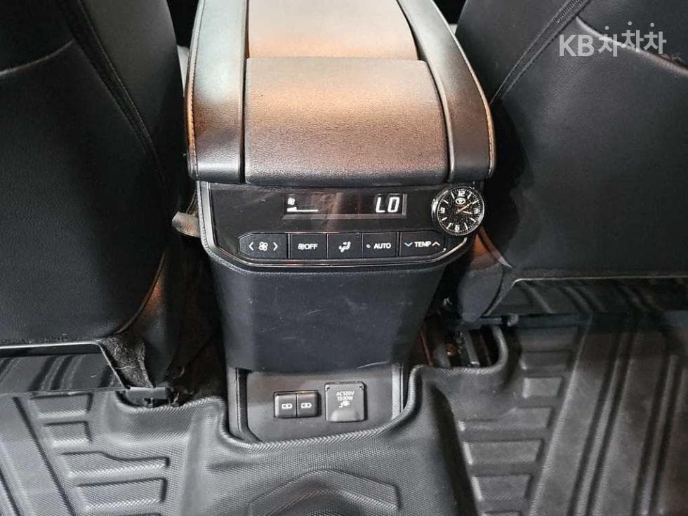 Toyota 하이랜더(UX70)2.5 HEV Limited - 14