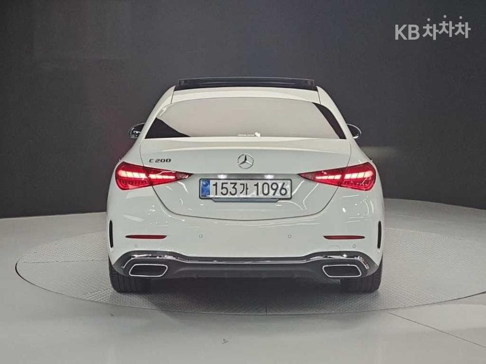 Mercedes-Benz C-Клас 6세대(W206)C200 AMG Line - 3