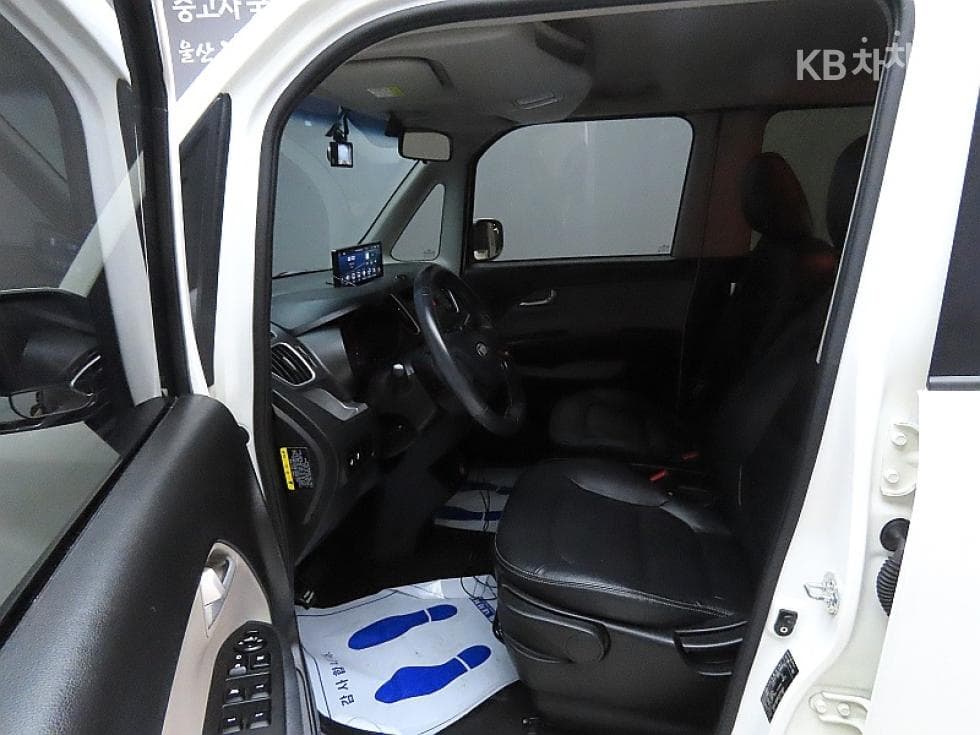 Kia Ray (van)1.0 Gasoline Luxury - 10