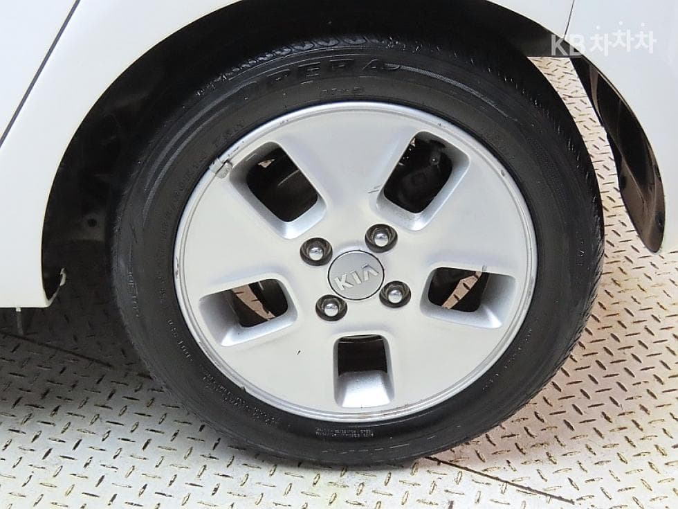 Kia Ray (van)1.0 Gasoline Luxury - 20