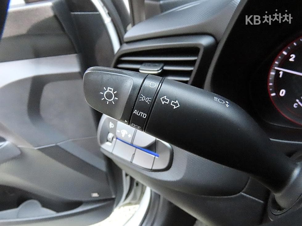 Hyundai Veloster(JS)1.4 Turbo Gasoline Direct Injection Modern - 14