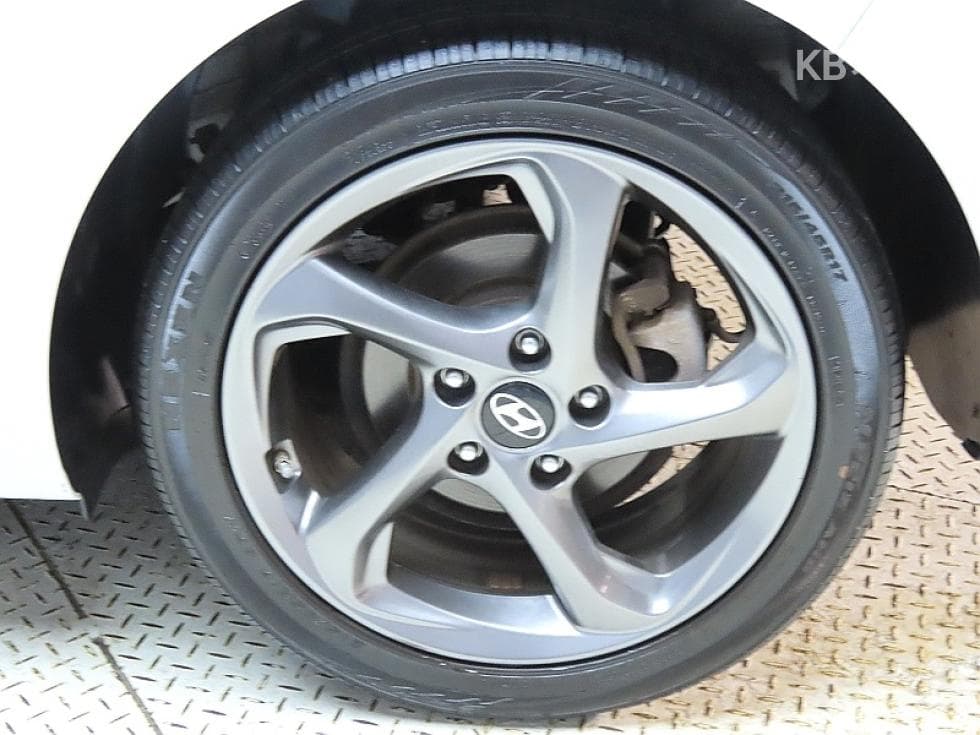 Hyundai Veloster(JS)1.4 Turbo Gasoline Direct Injection Modern - 20