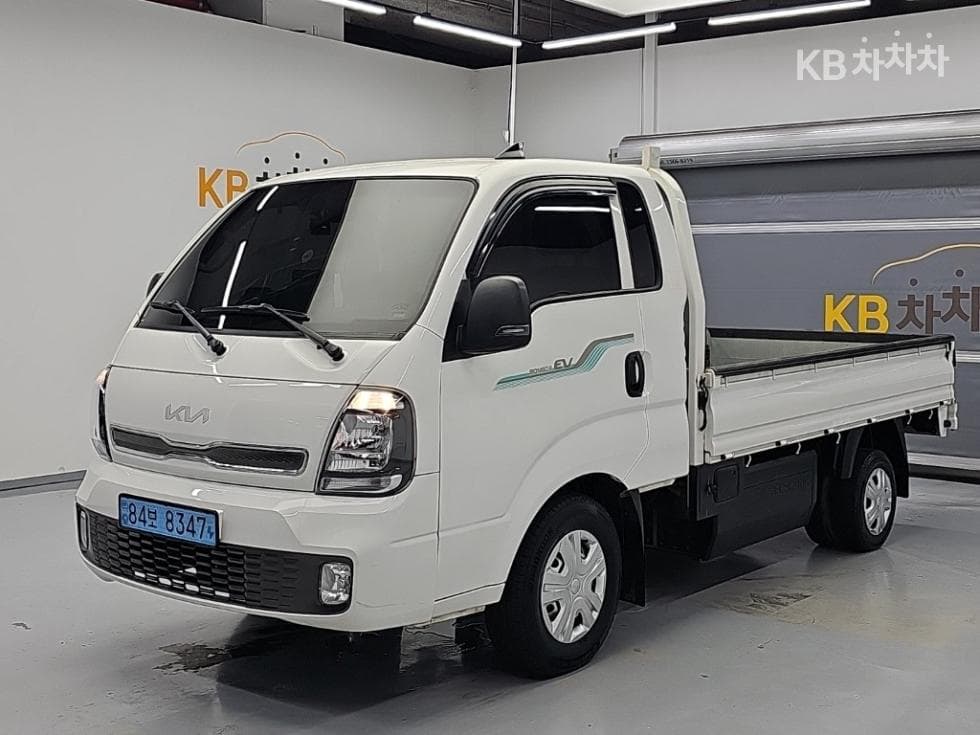 Kia The New (facelift) Bongo 3 (light truck) EV 1 Ton 2WD Extra Long King Cab GLS - Image 1