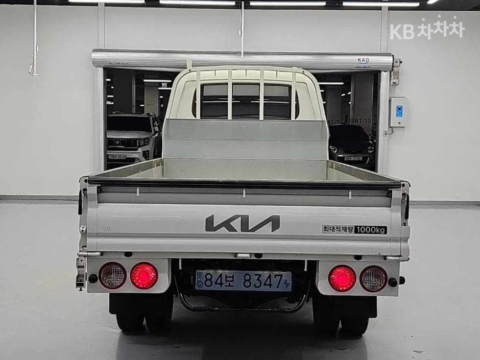 Kia The New (facelift) Bongo 3 (light truck) EV1 Ton 2WD Extra Long King Cab GLS - 3