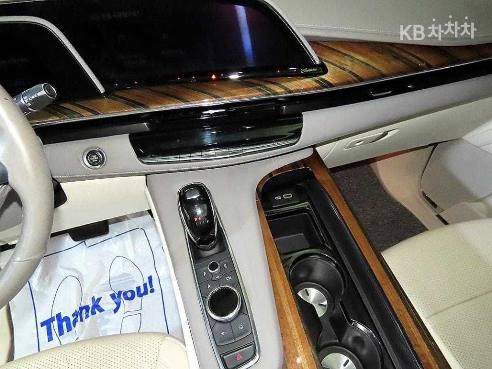 캐딜락 ESCALADE(5세대)6.2 V8 ESV Sport Platinum - 11