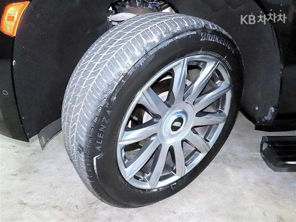 캐딜락 ESCALADE(5세대)6.2 V8 ESV Sport Platinum - 20