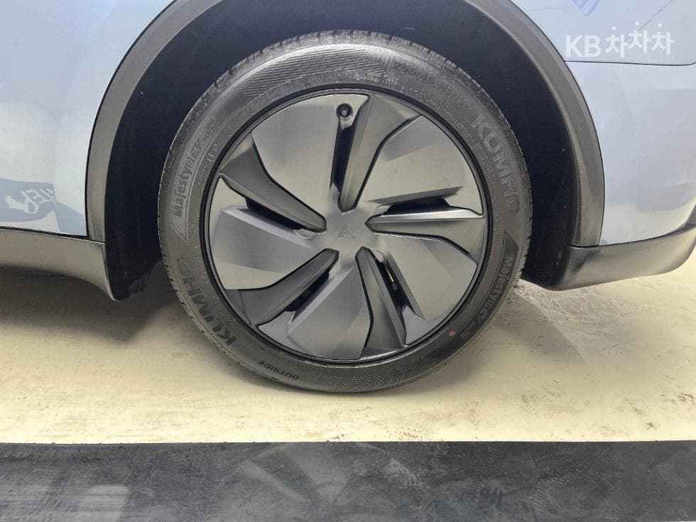 테슬라 Model YLong Range AWD - 18