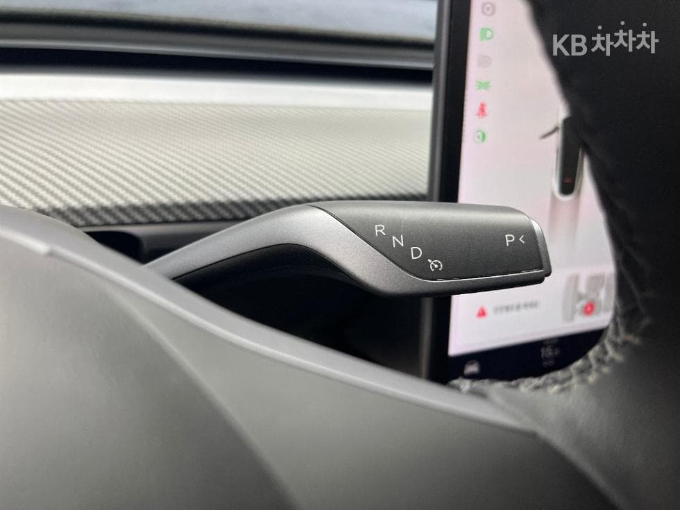 테슬라 Model YStandard Range - 10