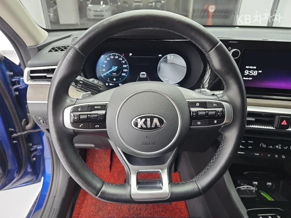 Kia K5 3rd Gen1.6 Gasoline Turbo Noblesse - 9