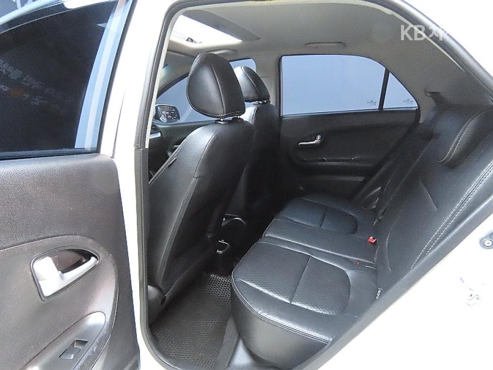 Kia all new Morning / PicantoLuxury - 11