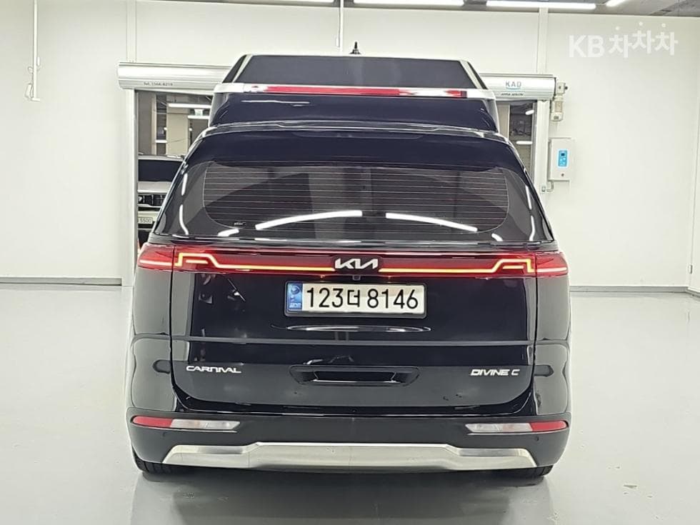 Kia The New (facelift) Carnival 4th generationG3.5 GDI 9-seater Signature - 3