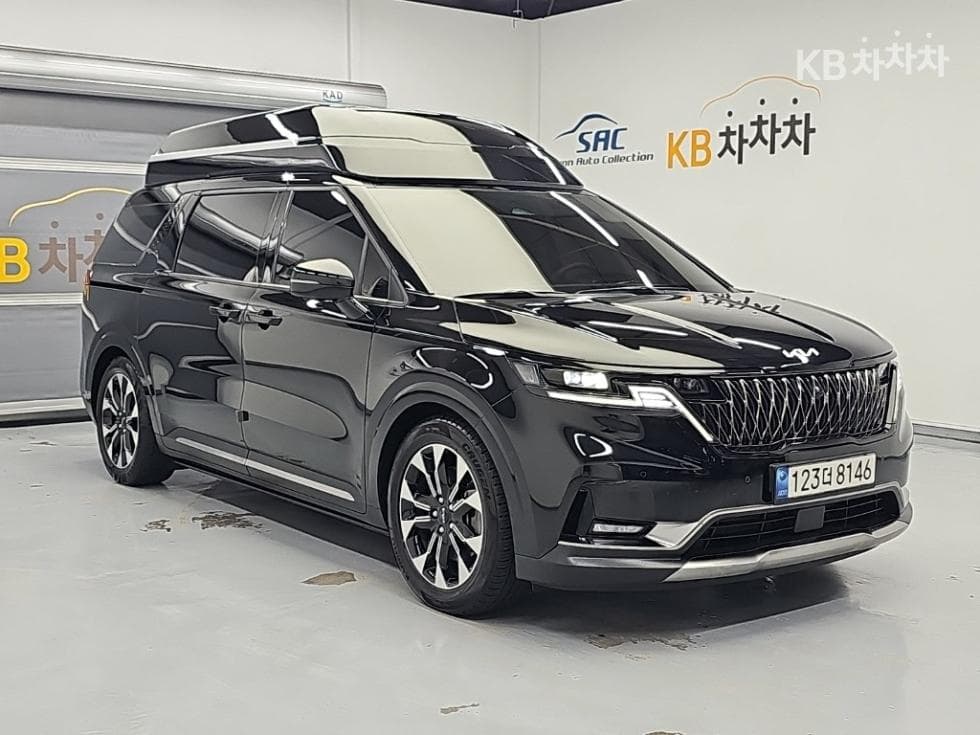 Kia The New (facelift) Carnival 4th generationG3.5 GDI 9-seater Signature - 4