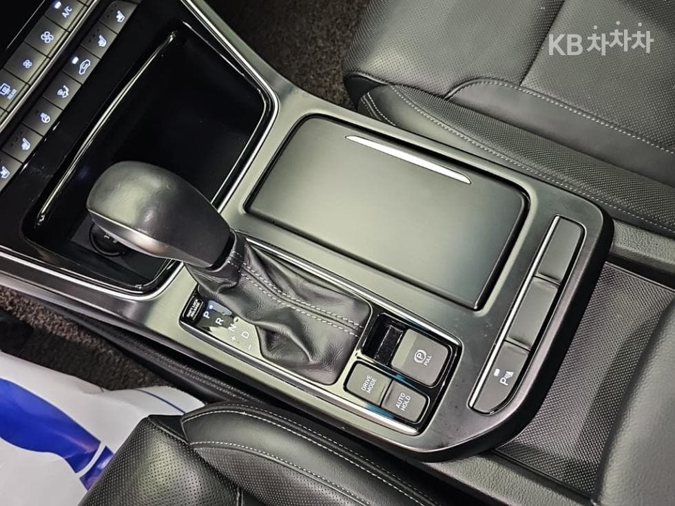 Hyundai Grandeur (Azera)IG2.4 Premium Standard - 8