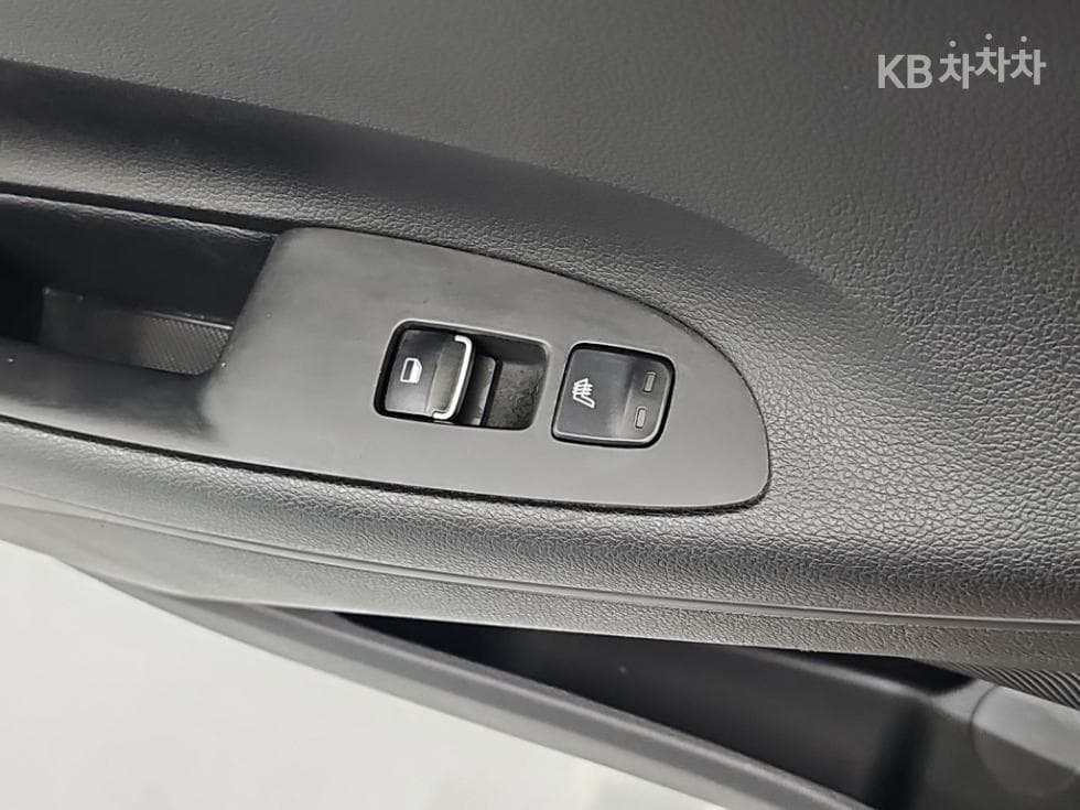 Hyundai Grandeur (Azera)IG2.4 Premium Standard - 14