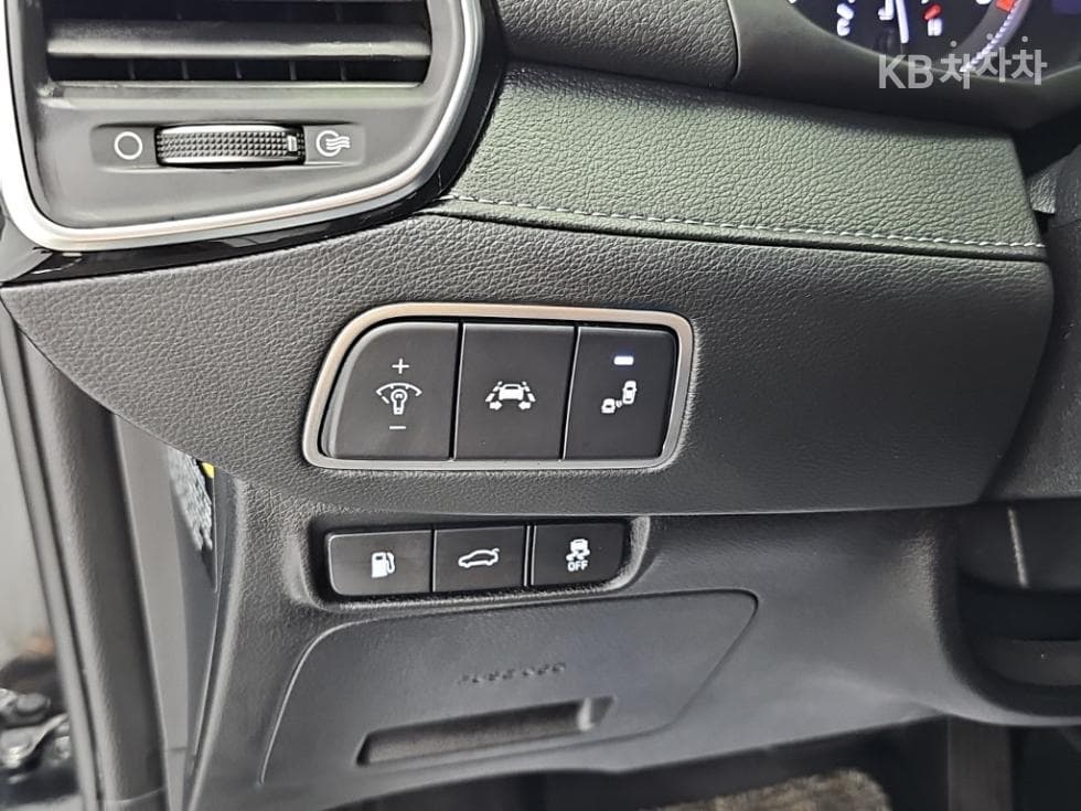 Hyundai Grandeur (Azera)IG2.4 Premium Standard - 19