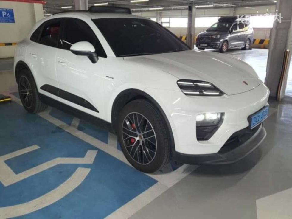 Porsche 마칸 EV4S Standard - 2