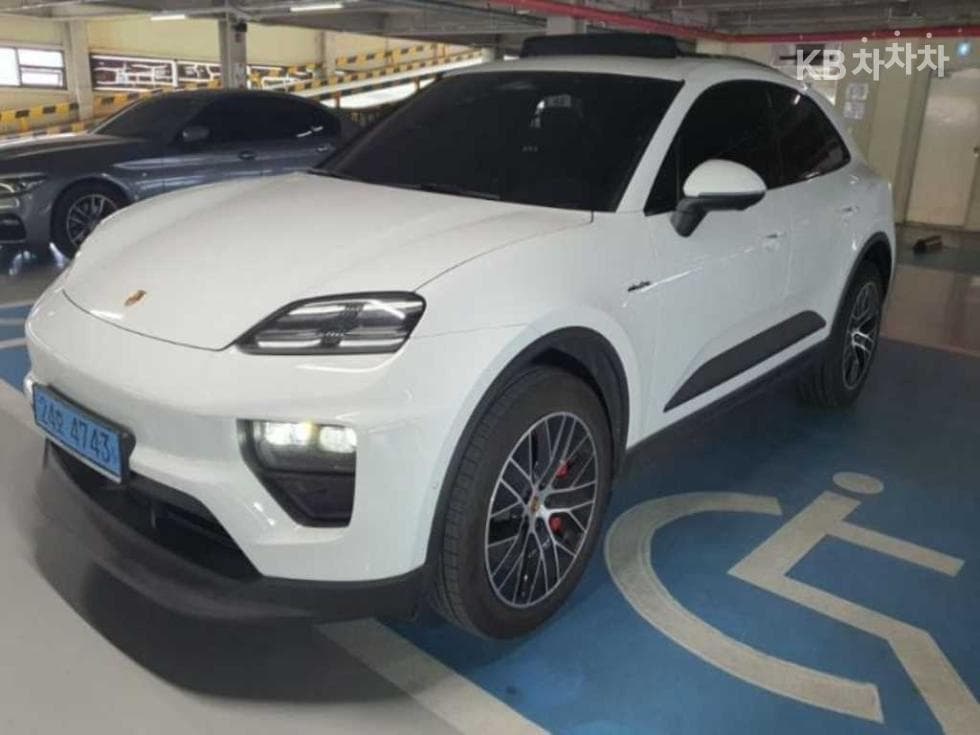 Porsche 마칸 EV4S Standard - 3