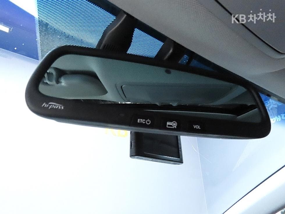 Hyundai Avante (Elantra)AD1.6 e-VGT Premium - 15