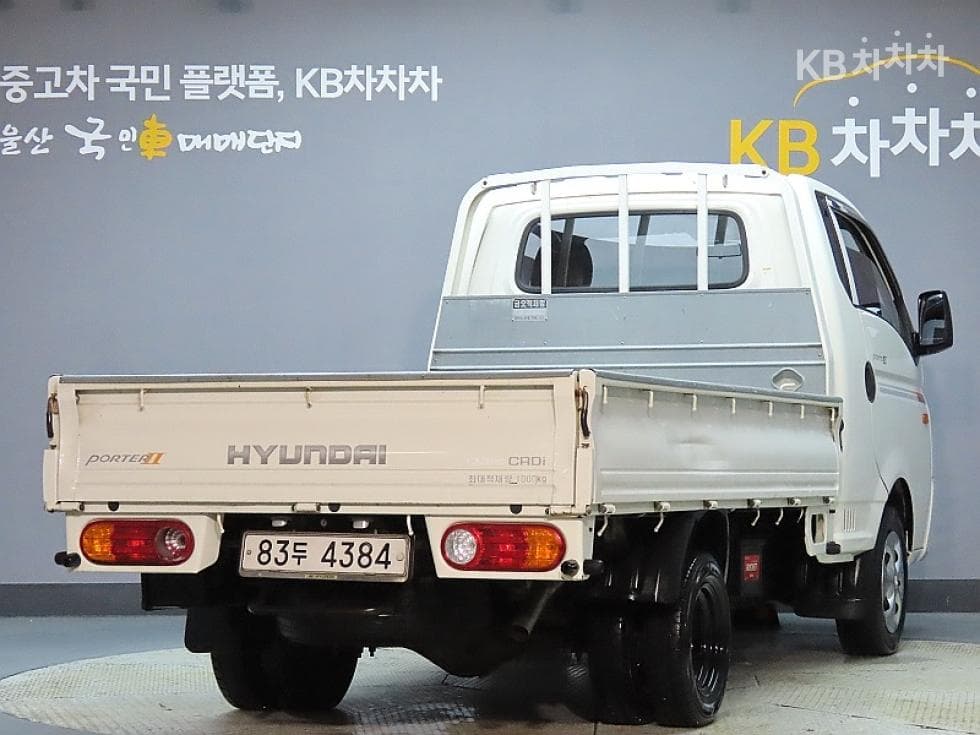 Hyundai Porter 2Extra Long Super Cab CRDi Style - 2
